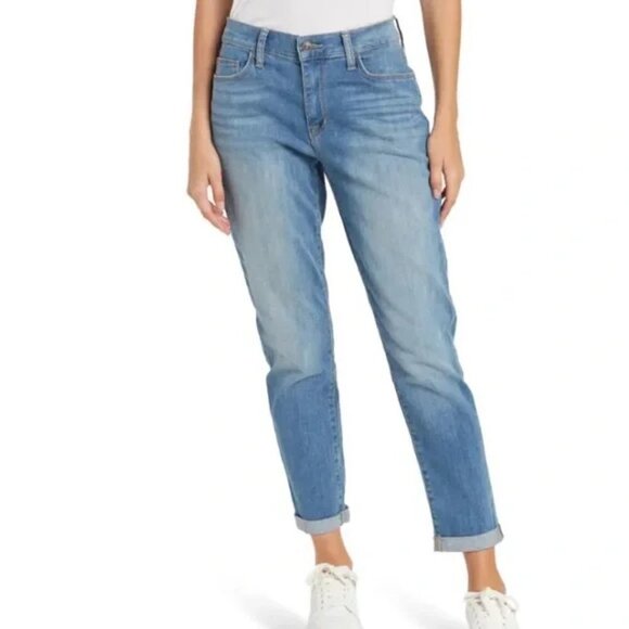 Hudson Natalie Mid Rise Boyfriend Crop Jean in Norah. - Picture 1 of 8